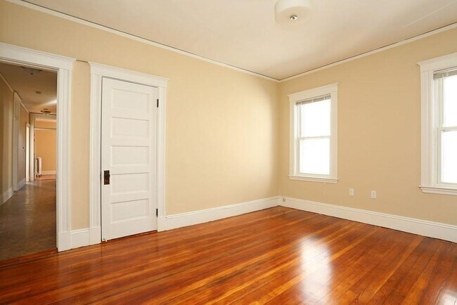 1 Orient Ave, Unit 2 in Boston, MA - Building Photo - Building Photo
