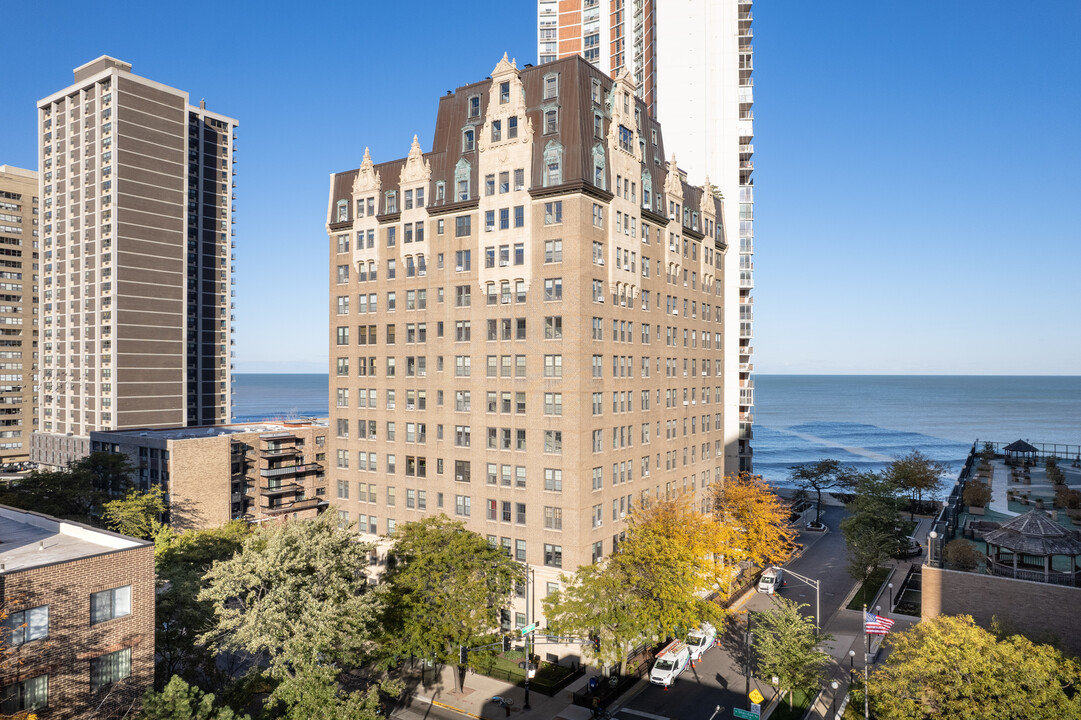 East Point Condo in Chicago, IL - Building Photo