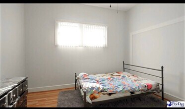 307 W College Ave in Hartsville, SC - Foto de edificio - Building Photo