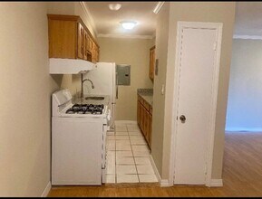 10 Longwood Dr in Andover, MA - Building Photo - Building Photo