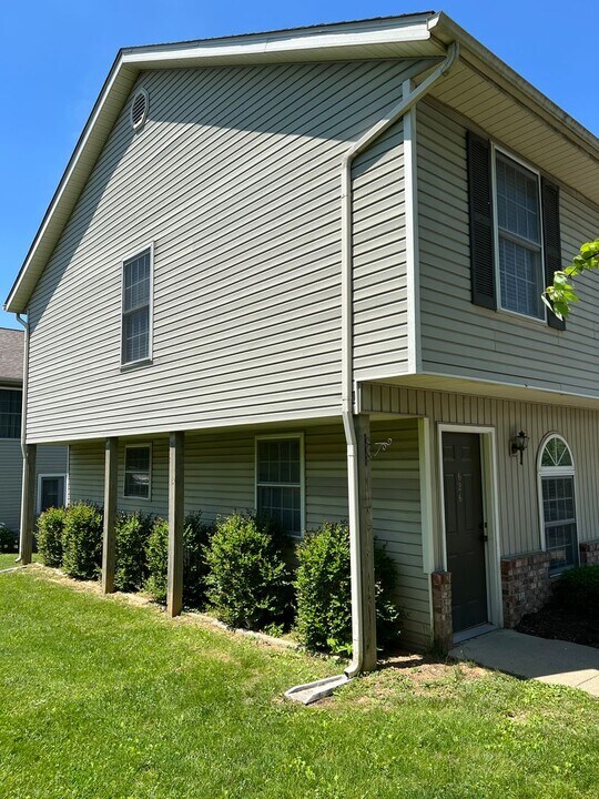 626 E Sherwood Hills Dr in Bloomington, IN - Building Photo