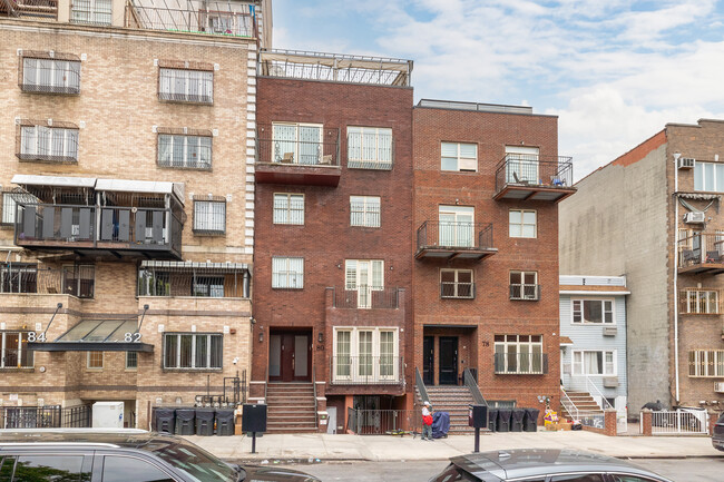 80 Middleton St in Brooklyn, NY - Foto de edificio - Building Photo