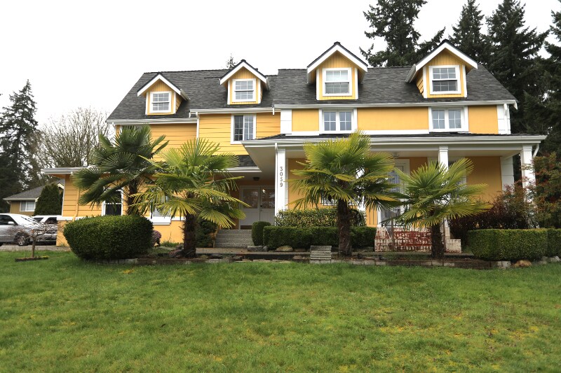 3059 Bellevue Way NE in Bellevue, WA - Building Photo