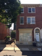 818 N West St in Wilmington, DE - Foto de edificio - Building Photo