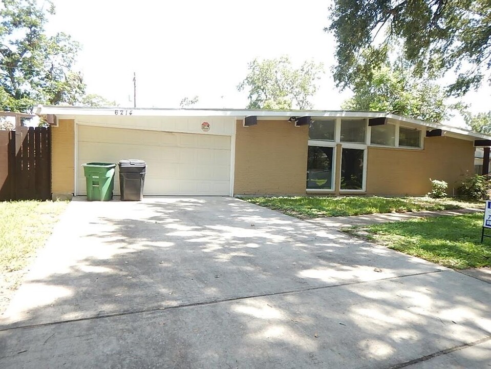 6214 Reamer St in Houston, TX - Building Photo