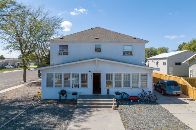 1440 12th Ave in Sidney, NE - Foto de edificio - Building Photo