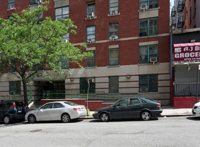 503-519 W 133rd St in New York, NY - Building Photo - Building Photo