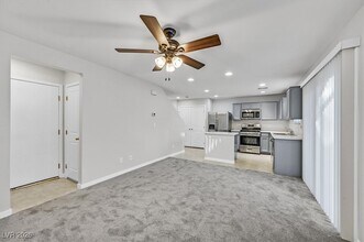 1848 Molly Meadows St in Las Vegas, NV - Building Photo - Building Photo