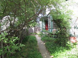 8 Hurlbut St in Cambridge, MA - Building Photo