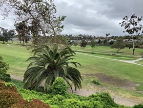 2556 Navarra Dr, Unit B in Carlsbad, CA - Building Photo - Building Photo