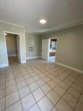 30 Lakeside Ave in Umatilla, FL - Building Photo - Building Photo