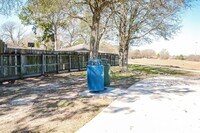 6407 Oaknut Dr photo'