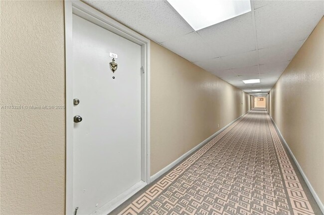 3540 S Ocean Blvd, Unit 2120 in South Palm Beach, FL - Building Photo - Building Photo