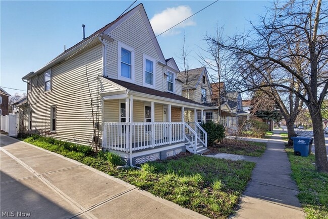 1566 Winchester Ave in Lakewood, OH - Building Photo - Building Photo