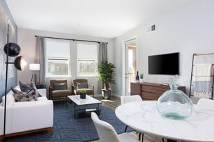 1002 E El Camino Real in Sunnyvale, CA - Building Photo