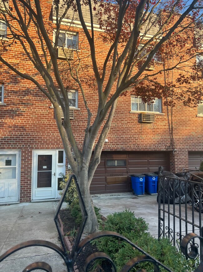 6124 Riverdale Ave Rentals in Bronx, NY