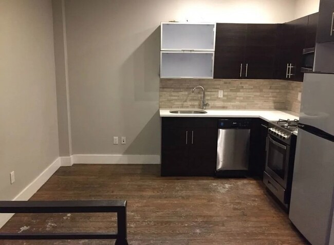 43 Bushwick Ave in Brooklyn, NY - Building Photo - Building Photo