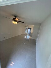 2319 Jackson St in Hollywood, FL - Building Photo - Building Photo