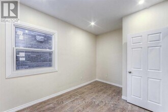 312 Weston Rd in Toronto, ON - Building Photo - Building Photo