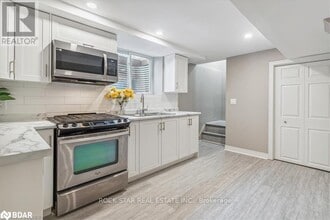 10 Westdale Dr in St Catharines, ON - Building Photo - Building Photo