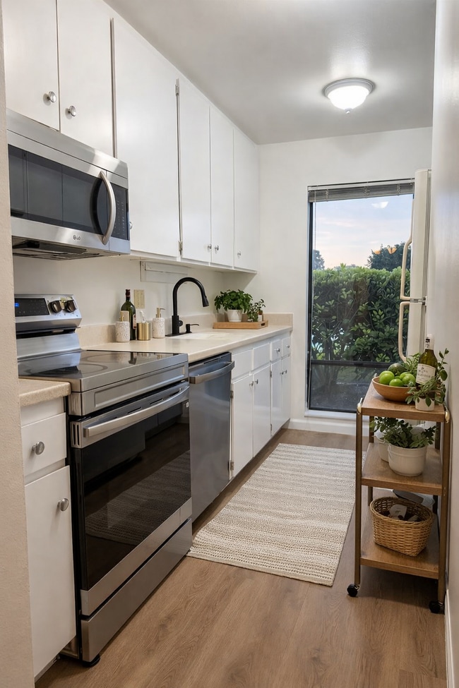 796 Woodside Ln E, Unit 796 Woodside in Sacramento, CA - Building Photo - Building Photo