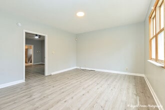 551 S M.L.K. Jr Ave in Waukegan, IL - Building Photo - Building Photo