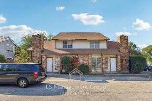 6704 Windsor Hollow Dr in San Antonio, TX - Building Photo