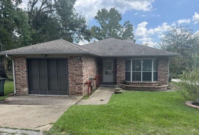 property at 14 Golf Vw Mnr