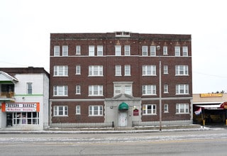 Euclid-Hastings in East Cleveland, OH - Foto de edificio - Building Photo
