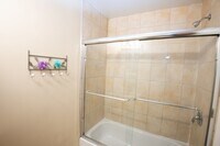 605 N Wolf Rd photo'