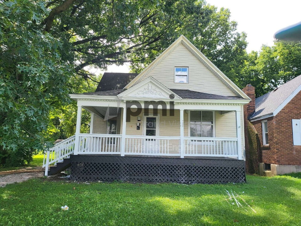 941 E Cantrell St in Decatur, IL - Building Photo