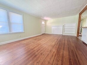 3022 Livingston Rd in Tallahassee, FL - Building Photo - Building Photo