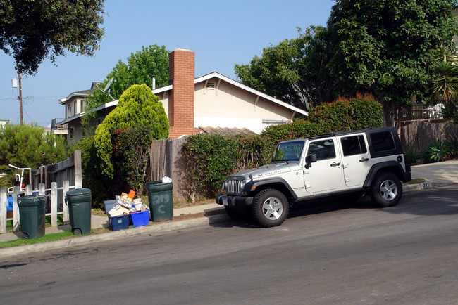 211 Sheldon St in El Segundo, CA - Building Photo - Building Photo