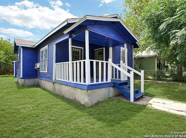 1404 Lamar St in San Antonio, TX - Building Photo - Building Photo