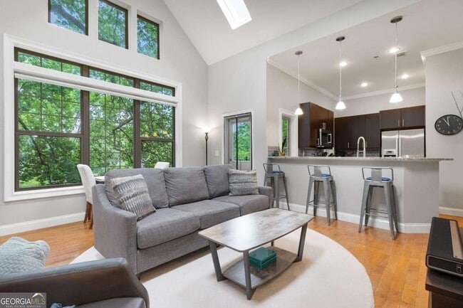 property at 1903 Anjaco Rd NW