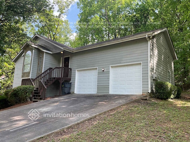 property at 160 Briarcliff Pl