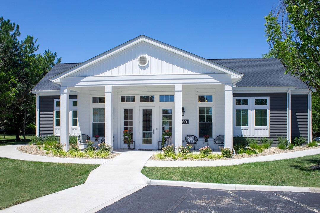 The Lakes Of Olentangy in Lewis Center, OH - Building Photo