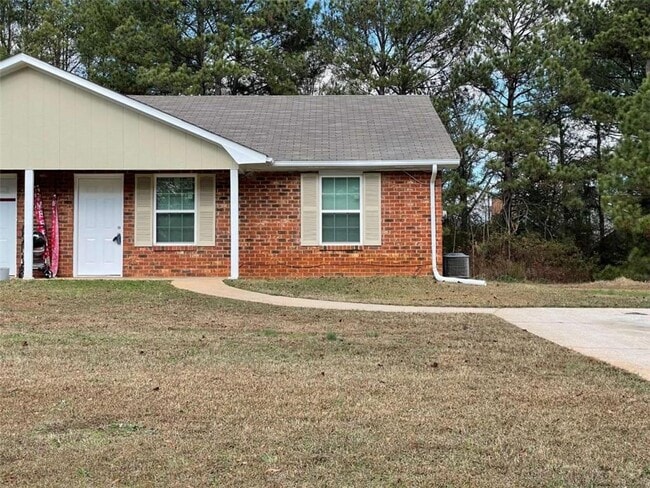 100 Plum Orchard Rd in Covington, GA - Building Photo - Building Photo