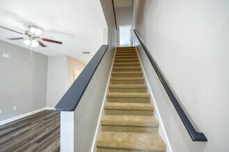 12721 Black Mangrove Dr in Largo, FL - Building Photo - Building Photo