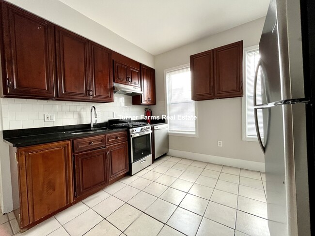 24 Maryland St, Unit 2
