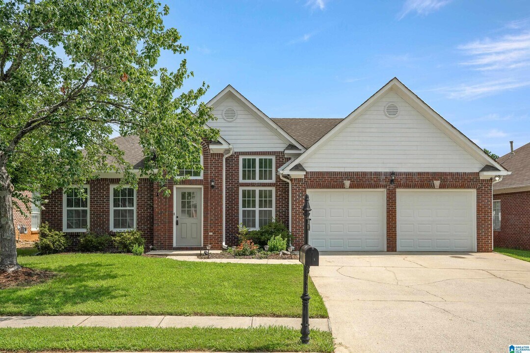 141 Calumet Dr in Birmingham, AL - Building Photo