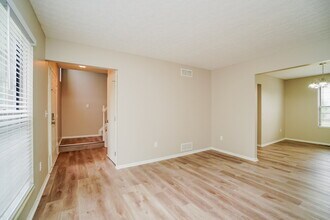 3444 Trentshire Dr in Canal Winchester, OH - Building Photo - Building Photo