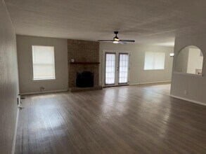 12105 Missel Thrush Ct in Austin, TX - Building Photo - Building Photo