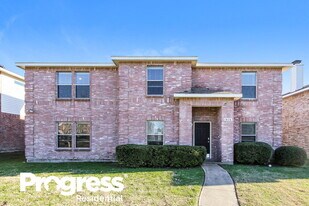 1416 Daisy Dr in Lancaster, TX - Building Photo