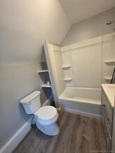 73 Lewis St in Naugatuck, CT - Building Photo - Building Photo