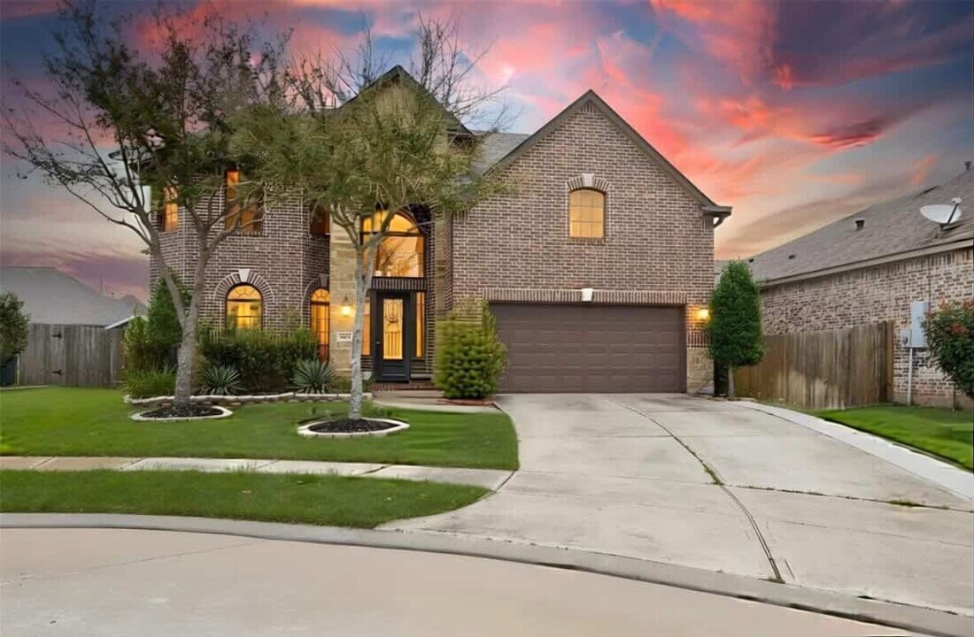 1630 Mahan Dr in Richmond, TX - Building Photo