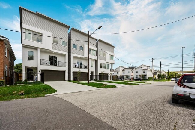 property at 2110 Live Oak St