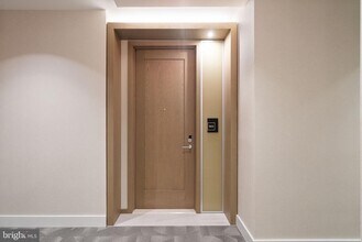 7887 Jones Branch Dr in McLean, VA - Building Photo - Building Photo