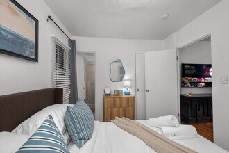 334-40 Langley St, Unit SI ID1330861P in San Diego, CA - Building Photo - Building Photo