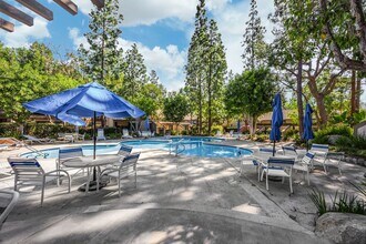 514 Blue Water Ln in Fullerton, CA - Foto de edificio - Building Photo